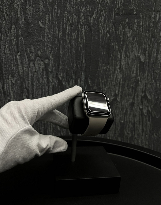Apple Watch 4 44mm. Stainless Steel Sapphire. Crystal. Киев - изображение 3