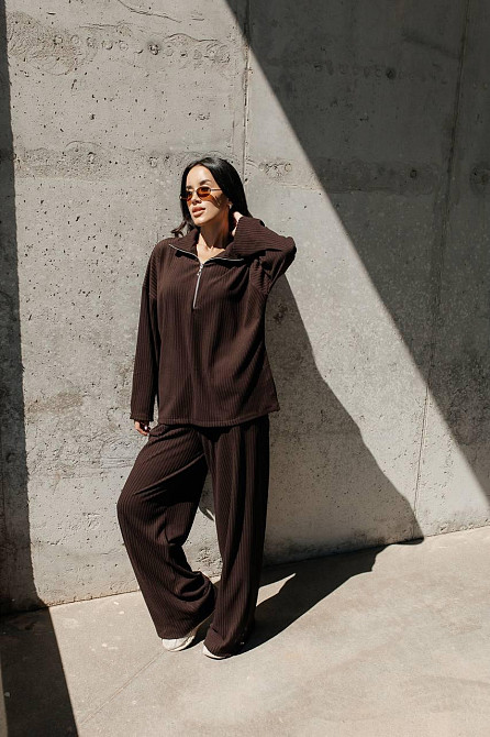 Женский повседневный оверсайз костюм двойка: кофта и штаны трикотаж пума рубчик Шоколад Одесса - изображение 6