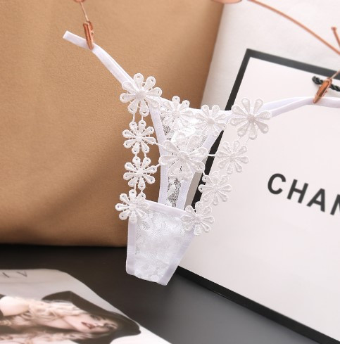 Еротичні стрінги білі "Ромашки" - розмір універсальний (на резинці), в талії до 90см Київ - фото 1