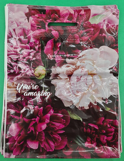 Пакет с прорезной ручкой, ламинированный 