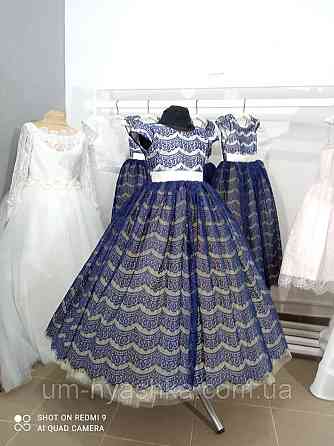 Довге ошатне плаття на 6-7 років Кривий Ріг