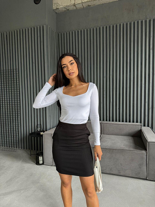 Жіночий базовий джемпер із вирізом мікродайвінг Білий, 46/48 Одеса - фото 8