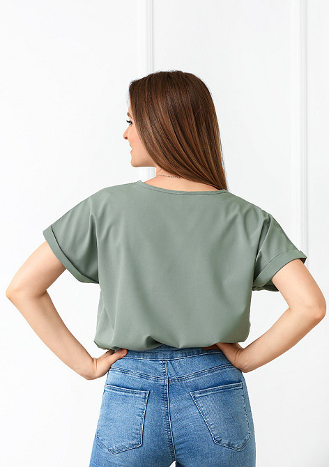 Літня блузка футболка вільного крою "Moment" оптом | Норма і батал Оливковий, 42-44 Київ - фото 2