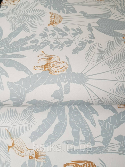 Шпалери флізелінові дитячі Caselio Our Planet джунглі рослини тварини слони, тигри жирафи папуги на білому Київ - фото 1