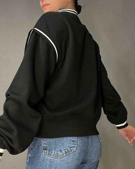 Свитшот женский A-N 25067 поло с воротничком пуговицы оверсайз с надписью вышивкой PERFECT one size, черный, one size Киев - изображение 2