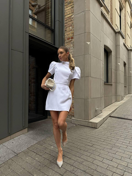 Жіноче коротке романтичне плаття з бантиком і відкритою спиною костюмка Білий, 46/48 Одеса - фото 5