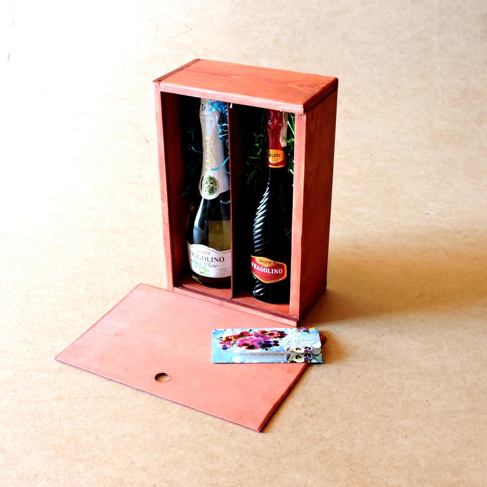 Подарочная коробка 