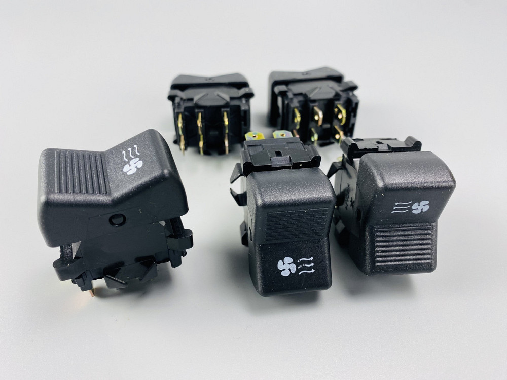 Перемикач (клавіша) вентилятора отопітеля МТЗ Мукачево - фото 2