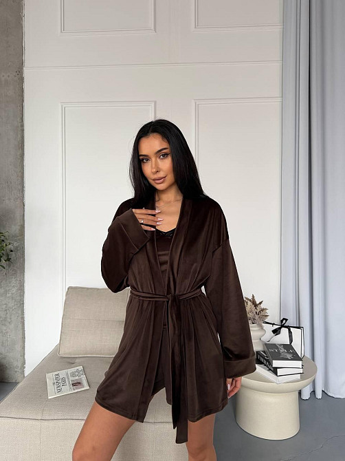 Женский повседневный домашний велюровый комплект тройка: халатик+майка+шорты Шоколад Одесса - изображение 9