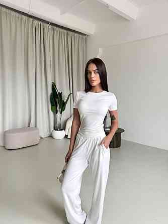 Жіночий стильний еластичний костюм, двойка якісна віскоза Молочний, 42/44 Одеса