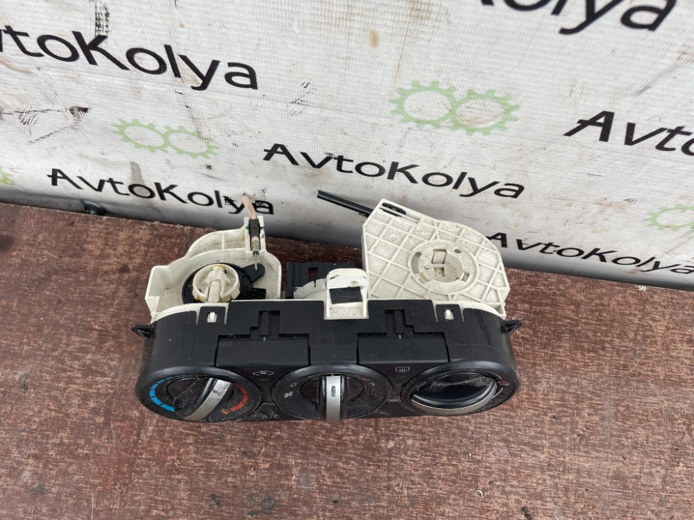 Блок керування клімат-контролем Nissan Qashqai 2007-2010 Ковель - фото 2