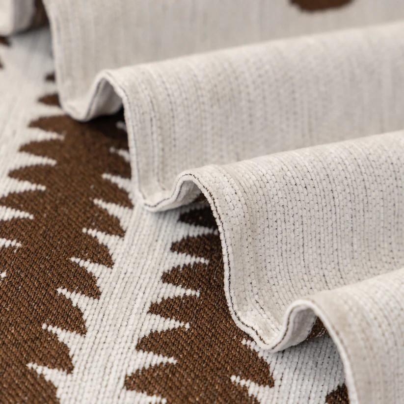 Плед покрывало для дивана и кровати,чехол накидка для мягкой мебели 180х230 см,бело-коричневый с узором Каменец-Подольский - изображение 3