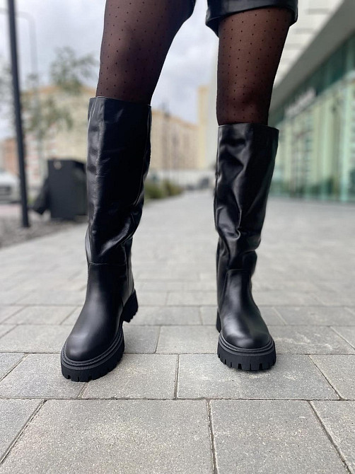 Високі чоботи жіночі на низькому каблуці чорні зимові теплі 503/21150 з натуральної шкіри р. 38 Коломыя - изображение 7