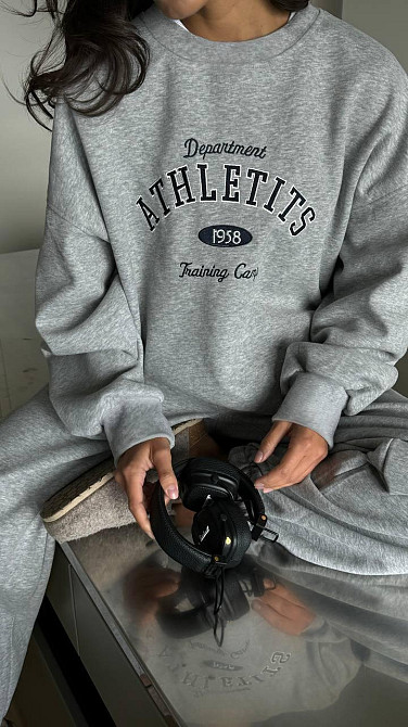 Жіночий теплий костюм двійка у спортивному стилі з накатом тринитка на флісі Одеса - фото 3