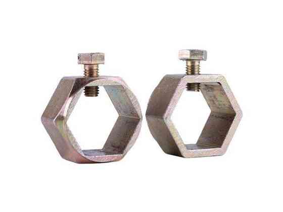 Кріплення пиляку валу коліс на КПП, к-т: 2 шт. Мукачево