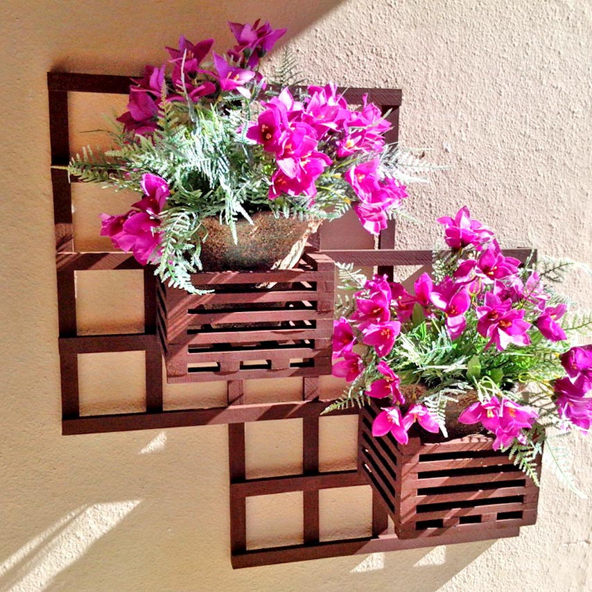Полка настенная для цветов 