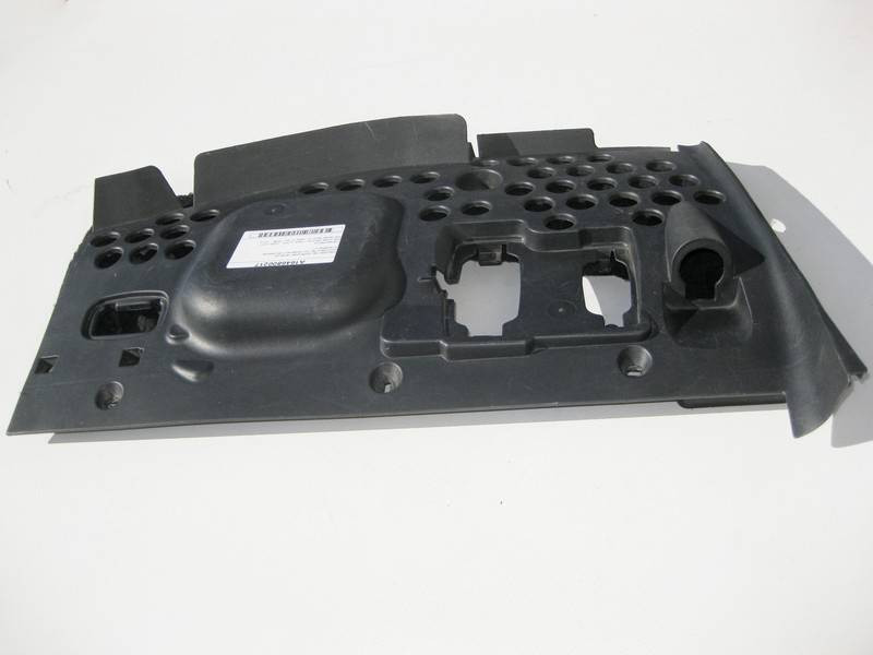 Mercedes-Benz  A1646800217 Кришка під панеллю приладів простір ніг пасажира ML W164 GL X164 Одесса - изображение 6