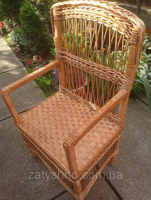 Стільчик плетений з підлокітниками Київ - фото 2