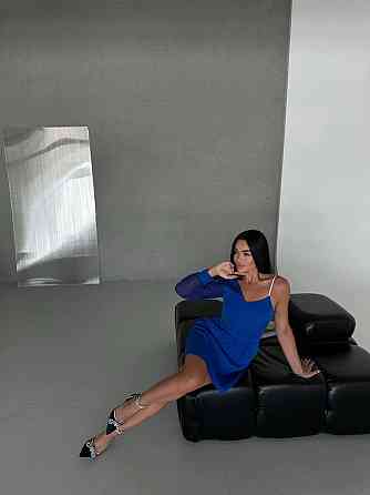 Жіноча святкова міні сукня на одне плече костюмка із шифоновим рукавом Електрик, 42 Одеса