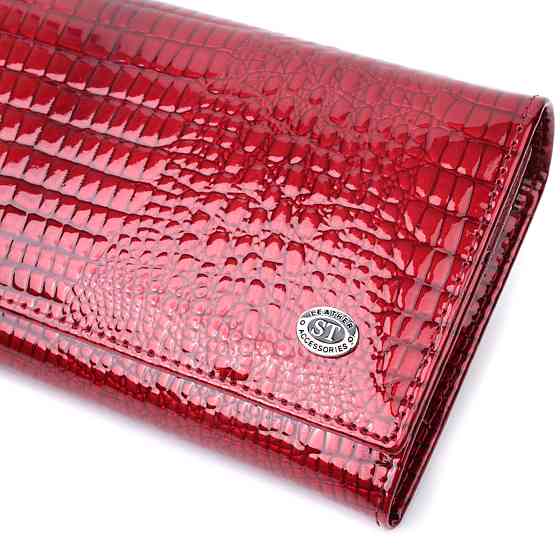Лакований жіночий гаманець з фактурою під рептилію з натуральної шкіри ST Leather 22717 Червоний Київ