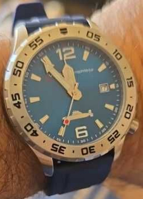 Часы наручные мужские механические 