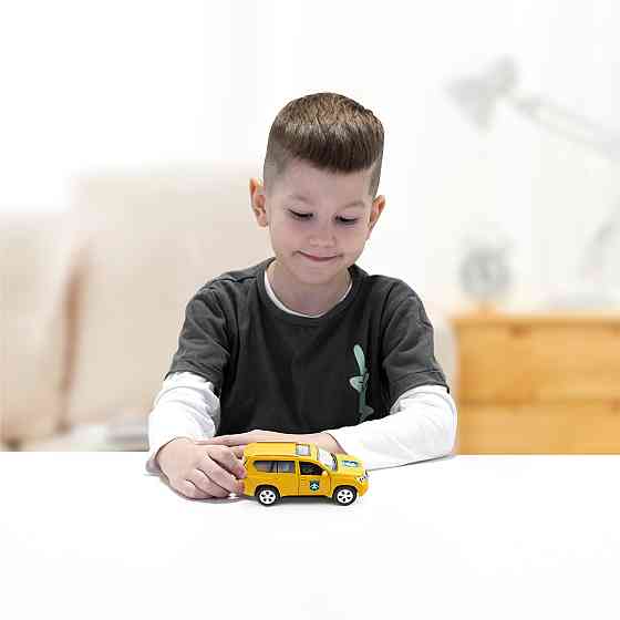 Автомодель серії Шеврони Героїв - Toyota Prado - Хартія Дніпро