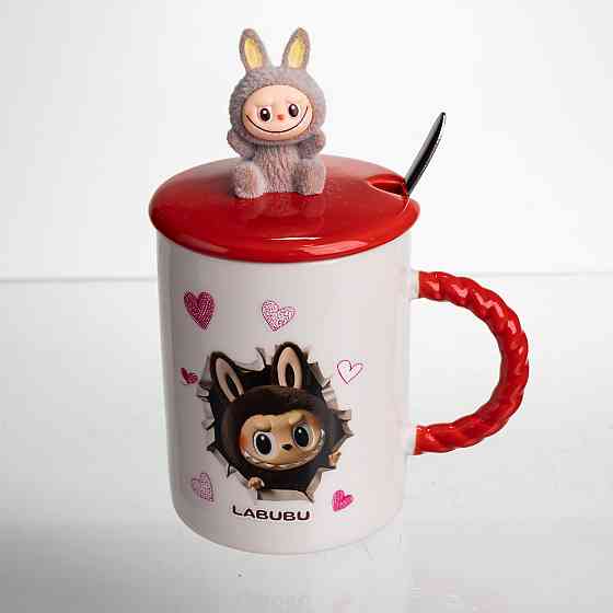 Кубок порцелянова з кришкою і ложкою Labubu 400 (мл) подарункова кружка прикольна чашка для дітей на подарунок Червоний FM-35D Коломия