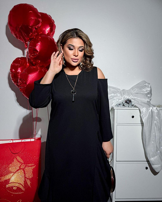 Жіноча вечірня стильна сукня з відкритими плечима,  крепдайвінг+ євросітка з 3Д кружочками Одеса - фото 3