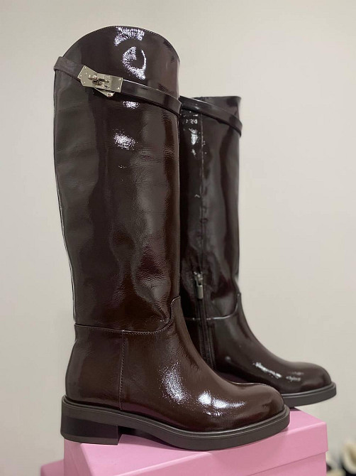 New Style Чоботи жіночі демісезонні весна-осінь на низькому ходу шоколадні з натуральної шкіри Коломия - фото 2