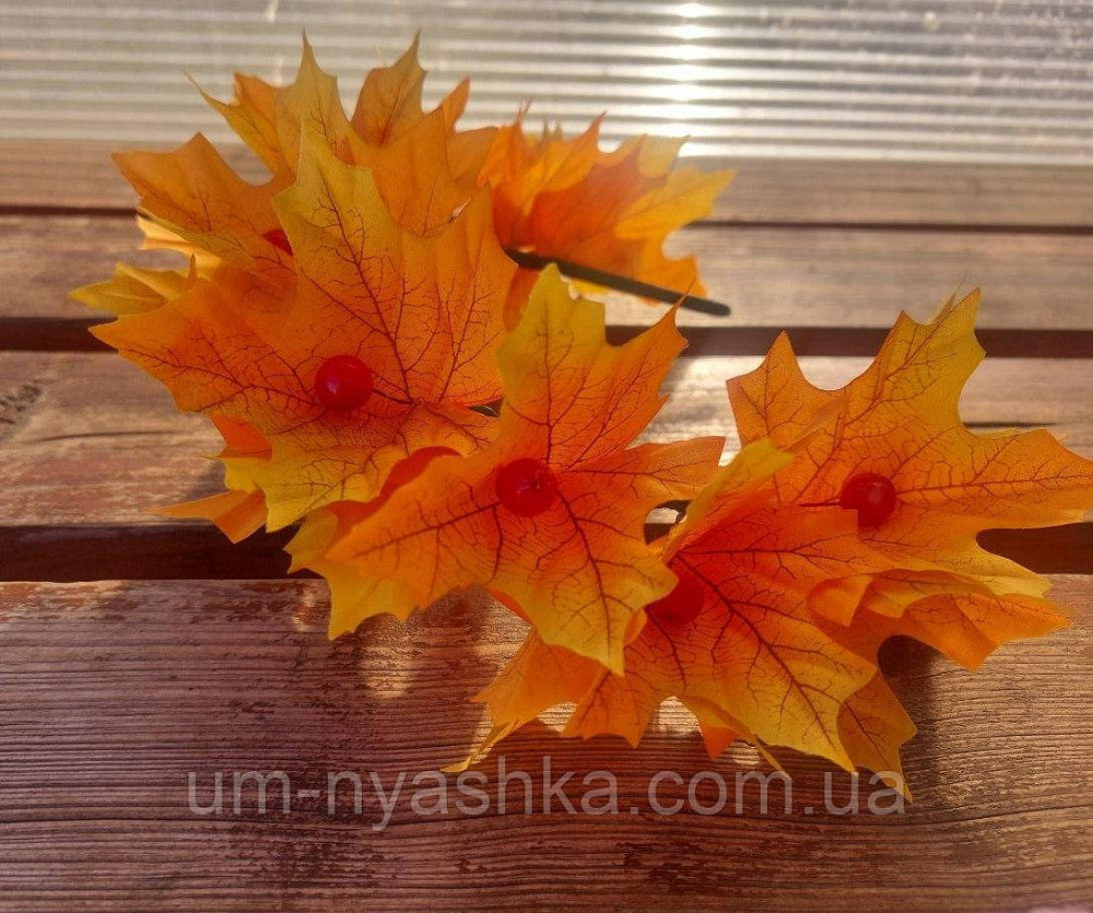 Венок  на обруче 