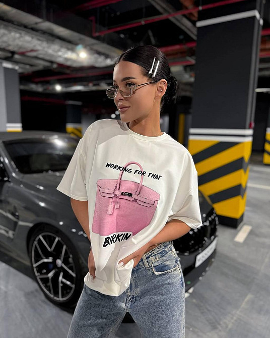 Женская стильная белая оверсайз футболка с модным принтом турецкий кулир Одесса - изображение 4