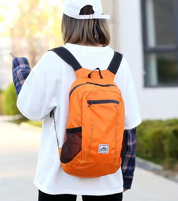 Туристический портативный складной легкий рюкзак 18 л 4 кармана водонепроницаемый 41 на 24 см серый Киев - изображение 6