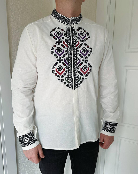 Мужская вышиванка в традиционном украинском стиле с геометрическим орнаментом домотканый лен 50 Одесса - изображение 3