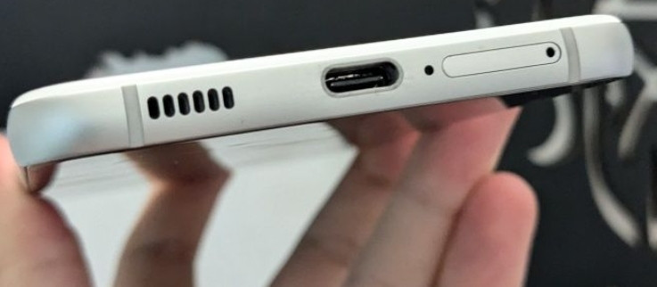 Смартфон: Samsung Galaxy S21 FE White 6/128Gb. Neverlock. Київ - фото 2