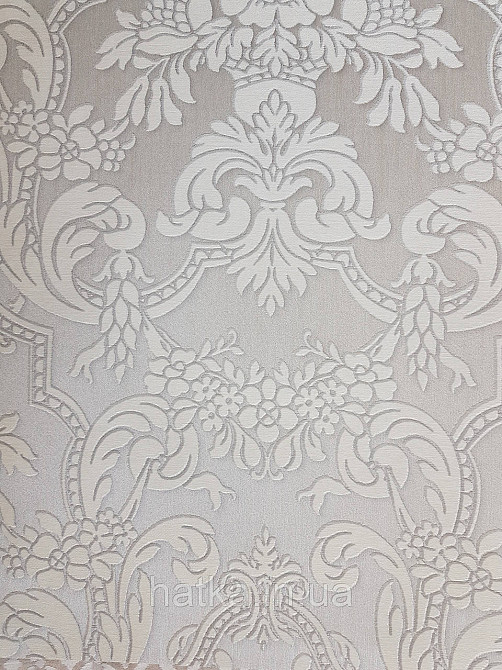 Шпалери вінілові на флізеліні Rasch Trianon Xlll 0.53х10 класика структурні вензелю квіти білі на сірому Київ - фото 1