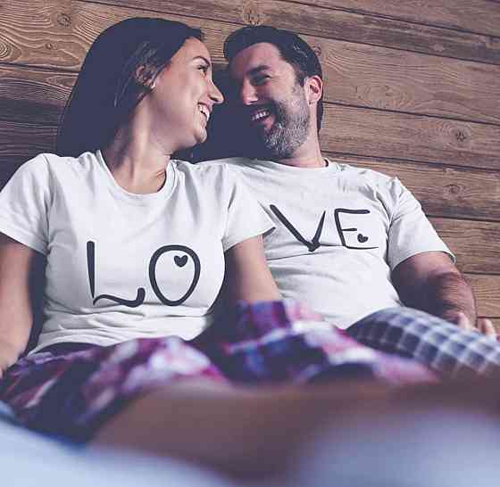 Парні футболки для хлопця та дівчини з принтом — LO VE Чернівці