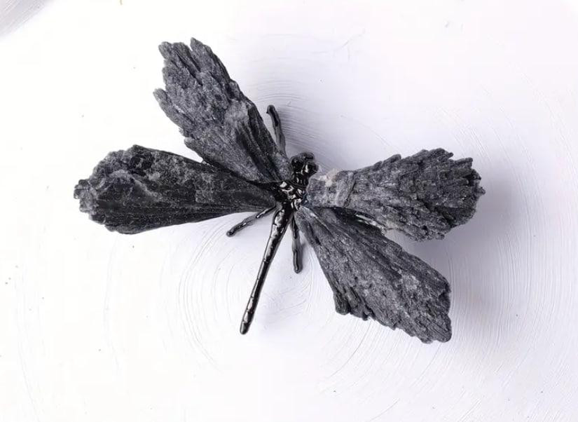 Фігурка бабки із натурального чорного турмаліну, сувенір із натурального каменю (розмір 6-8 см) 1 шт Київ - фото 2