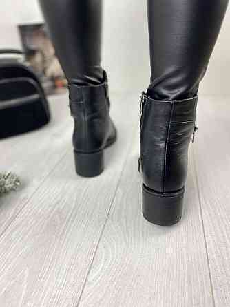 Injers Черевики жіночі INJERS чорні натуральна шкіра зима висота 14см каблук 6см (604 43) Коломыя