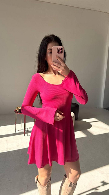 Жіноча стильна романтична сукня вільного крою з трикотажу в рубчик Малина, 42/44 Одеса - фото 4