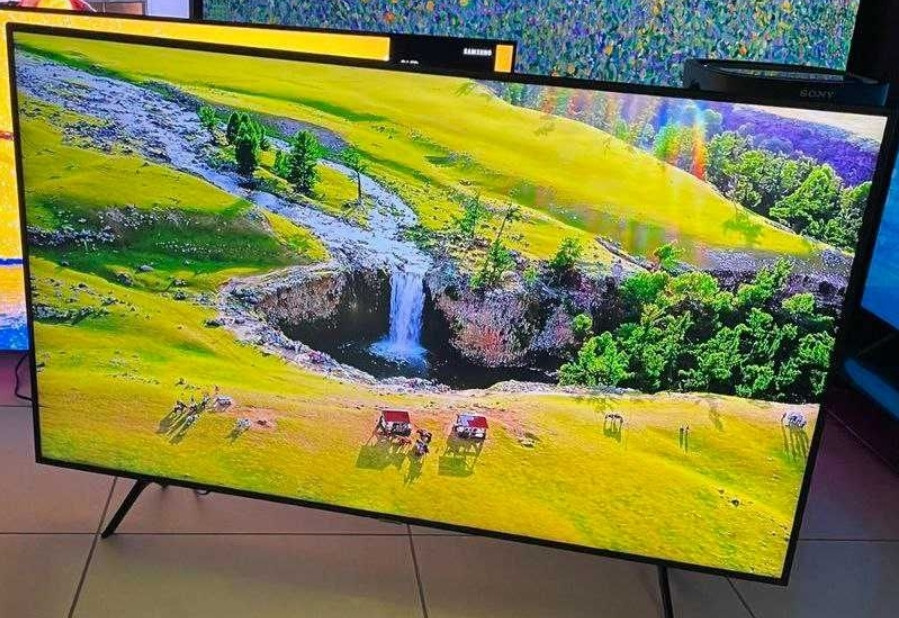 Телевизор: 43