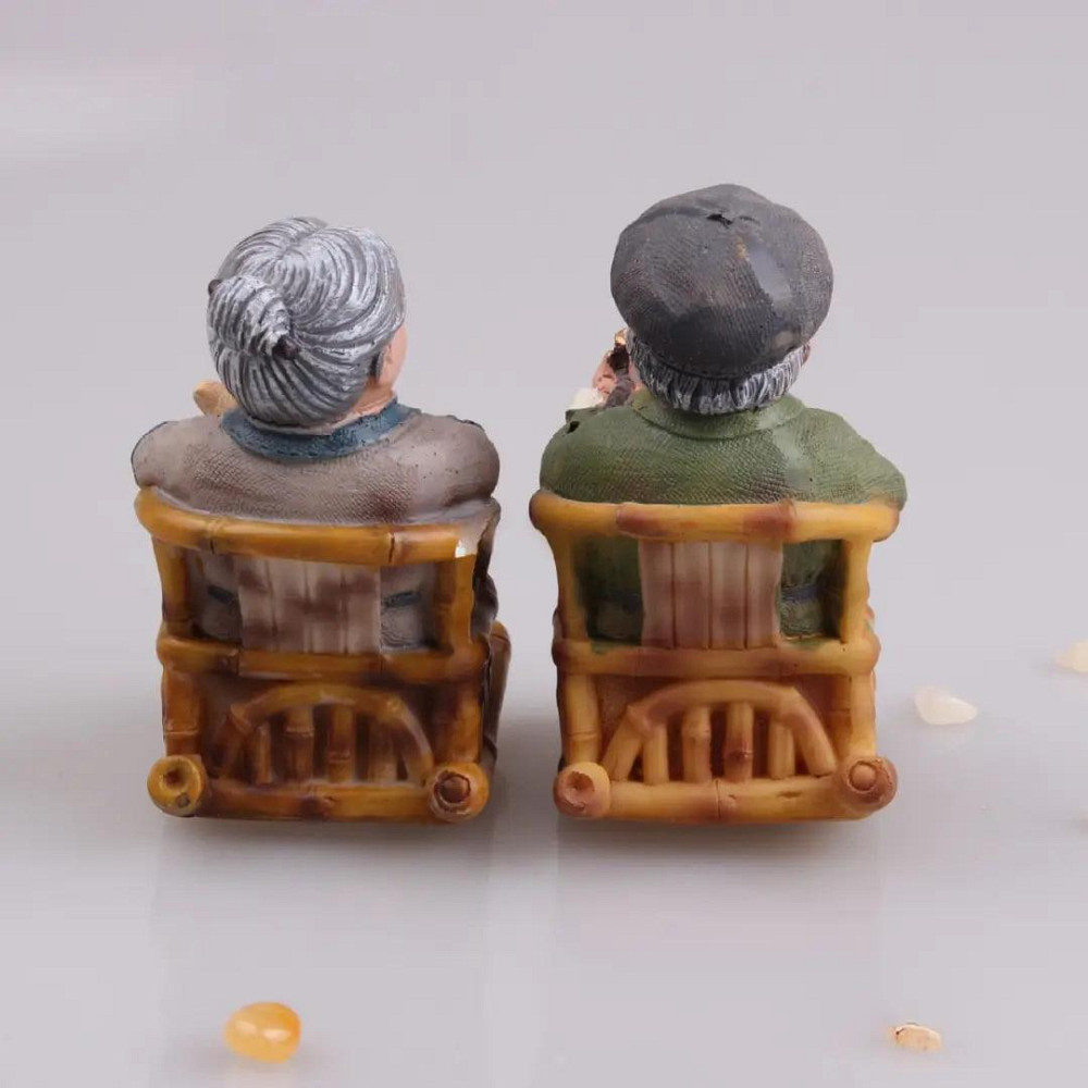 Фигурки Бабушка и Дедушка 7.5 х 5.5 см из полистоуна для сада и дома Дідусь Одесса - изображение 4