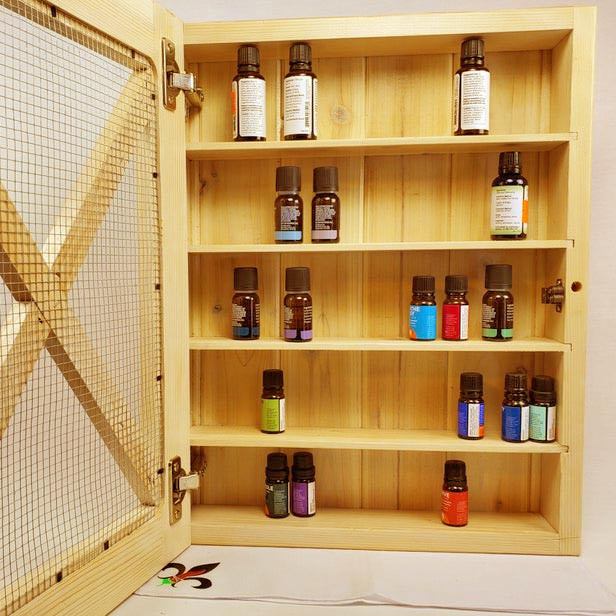 Настінна шафка для медикаментів "Авіценна" ваніль Миколаїв - фото 1