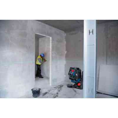 Лазерный нивелир Bosch GCL 2-50 G, до 15м, 0.3мм/м, з тримачем RM 10, чохол, мішень (0.601.066.M00) Винница