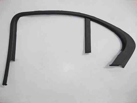 Mercedes-Benz  A2137370200 9051 Обшивка рами вікна задніх правих дверей чорна E-Class W213 Одесса