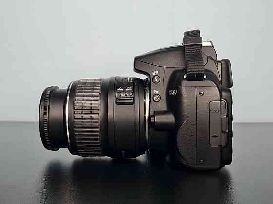 Дзеркальий фотокапарат Nikon D3000 + kit об'єктив 18-55 + сумка + SD 64GB Клевань