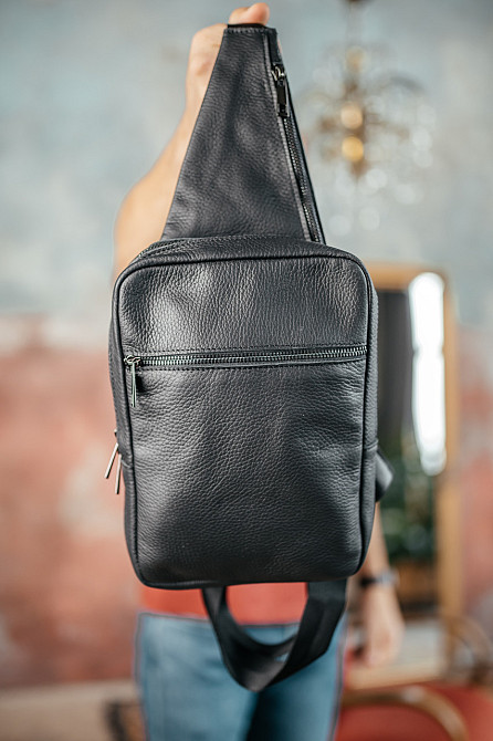 Мужской черный слинг, Сумка на грудь из натуральной кожи, Кожаная вместительная черная сумкаMasterSem Киев - изображение 2