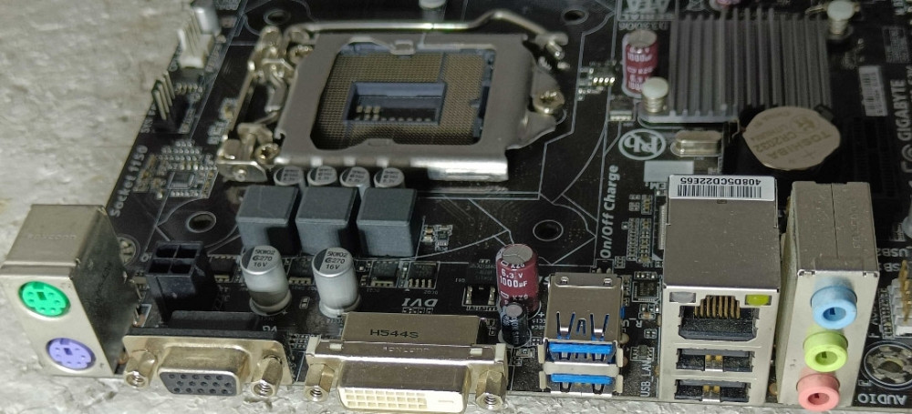 Материнська плата Gigabyte GA-H81M-S2V - MiniITX - LGA1150 під міні ПК. Харків - фото 1