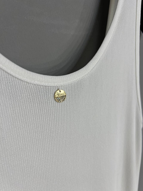 Майка жіноча A-N 2295 в рубчик з кулоном, білий, one size Київ - фото 2