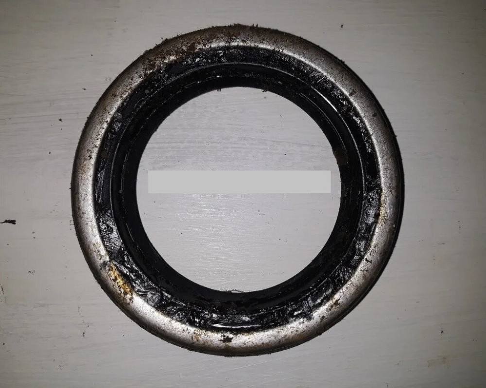 Сальник передней ступицы ГАЗ-51,ГАЗ-52, ГАЗ-53, ГАЗ-3307. 51-3103035 Харьков - изображение 1