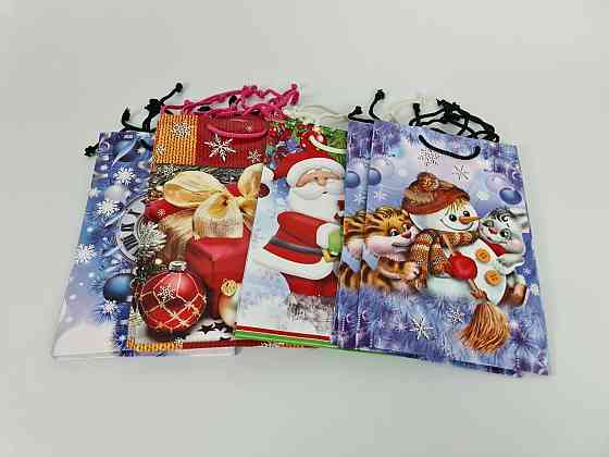 Новогодние пакеты для подарков, средний 17x26x8-026 ассорти (12 шт) Харьков